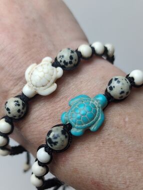 Best Friends Beaded Faux Turquoise Sea Turtle Corded Bracelets Set Of 2 NWT